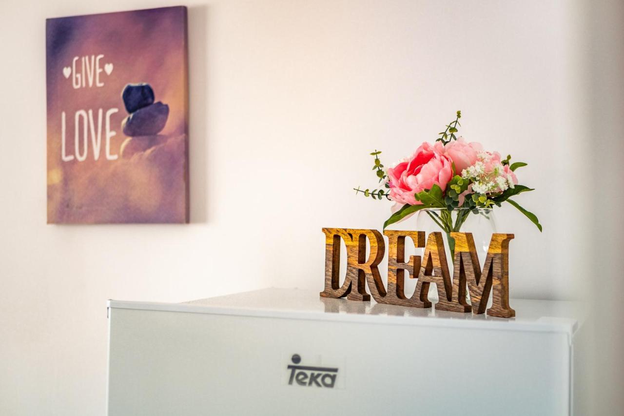 Dream House Διαμέρισμα Μπαδαλόνα Εξωτερικό φωτογραφία